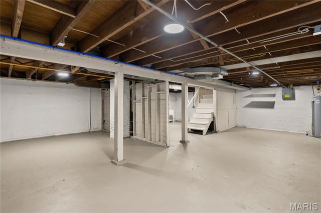 924 N Benton Avenue, St Charles, MO 63301