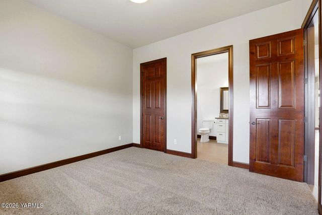 13057 Church Rd, Yakima, WA 98903