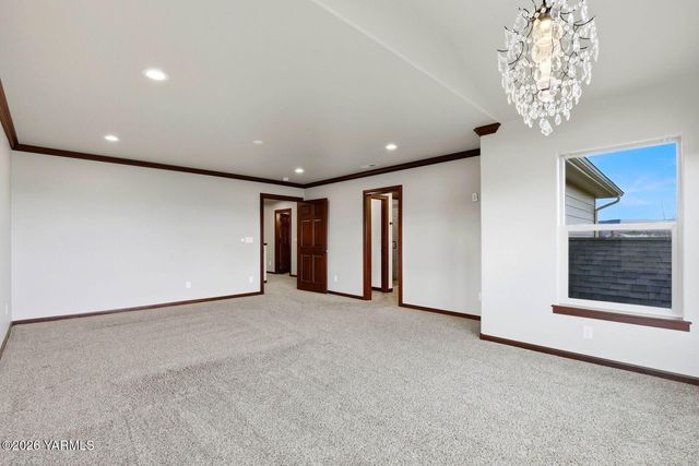 13057 Church Rd, Yakima, WA 98903