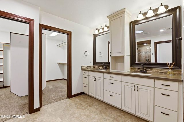 13057 Church Rd, Yakima, WA 98903