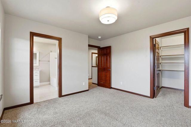 13057 Church Rd, Yakima, WA 98903