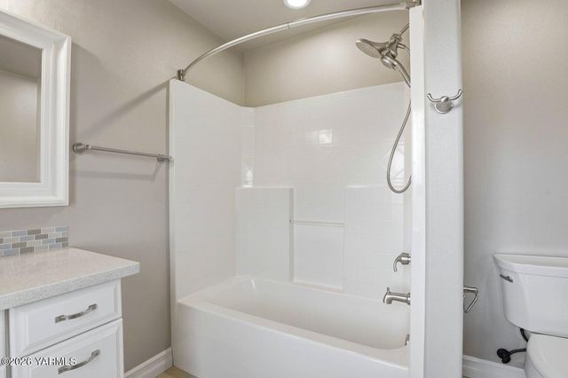 13057 Church Rd, Yakima, WA 98903