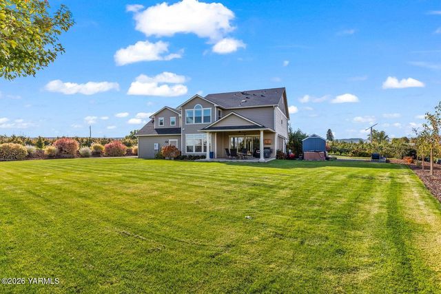 13057 Church Rd, Yakima, WA 98903