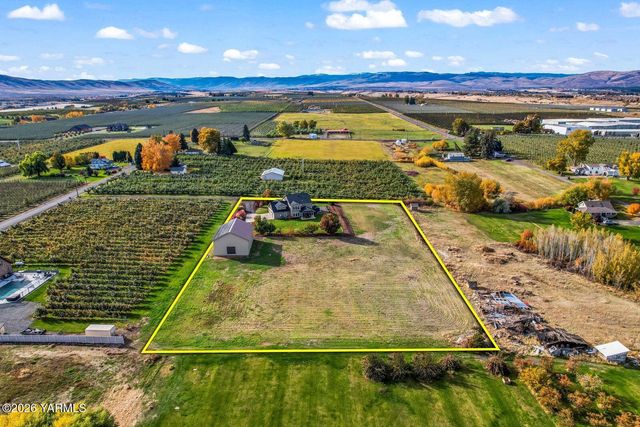 13057 Church Rd, Yakima, WA 98903