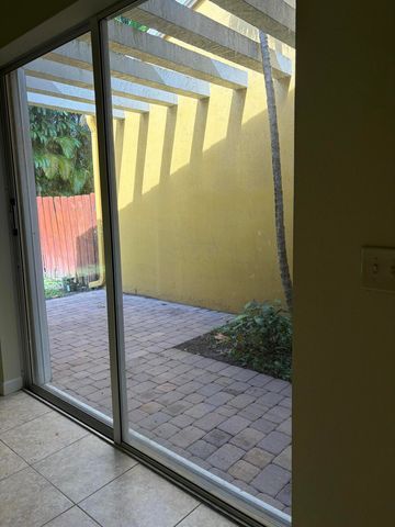 4171 Gulfstream Road NE, Lake Worth, FL 33461