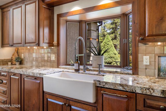 102 W Willis Lane, Reno, NV 89511