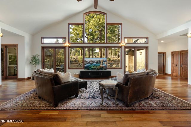 102 W Willis Lane, Reno, NV 89511