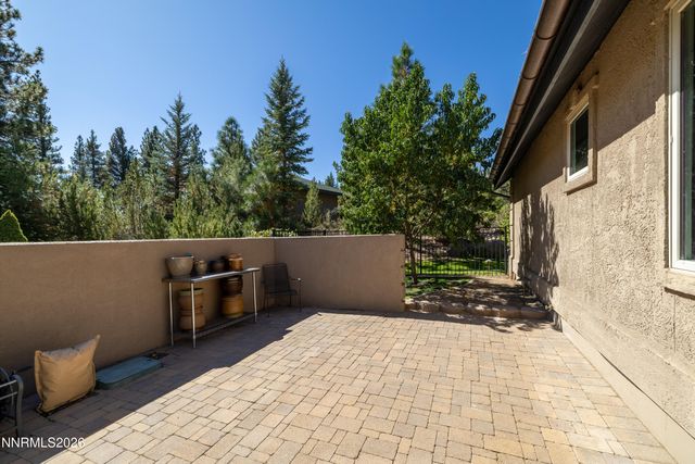 102 W Willis Lane, Reno, NV 89511