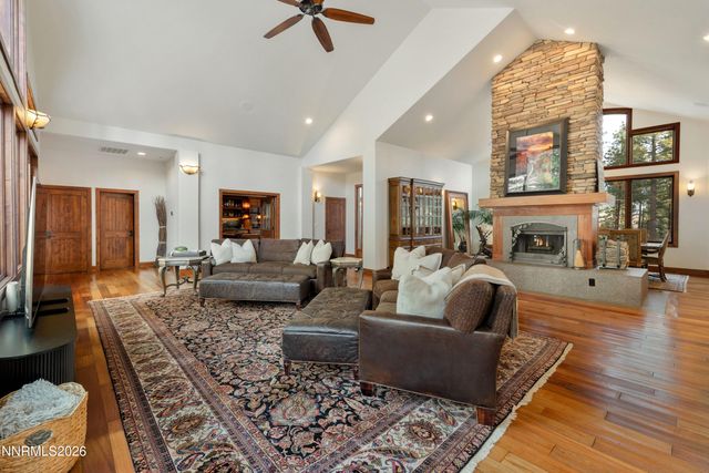 102 W Willis Lane, Reno, NV 89511