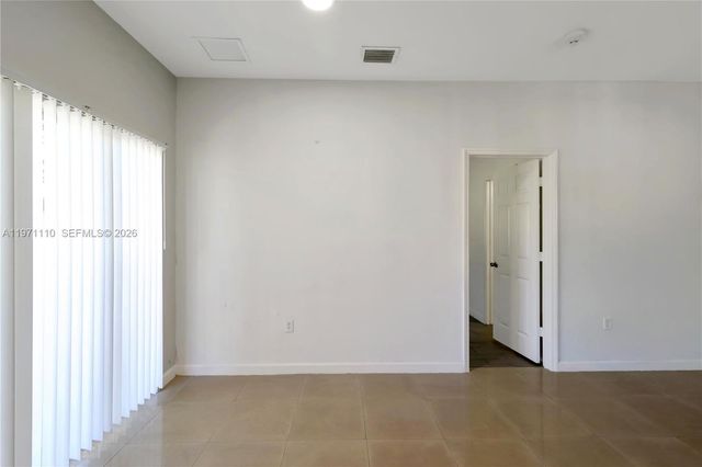 373 NE 26th Pl 201, Homestead, FL 33033