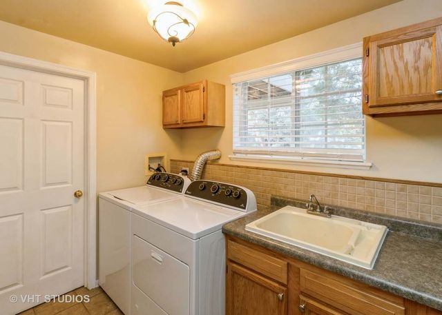 271 Evergreen Circle 271, Gilberts, IL 60136