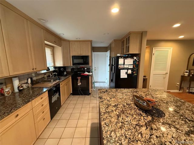 5347 Parent Avenue, Warren, MI 48092