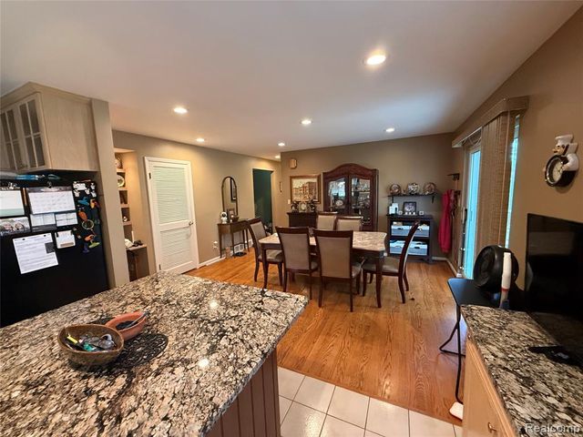 5347 Parent Avenue, Warren, MI 48092