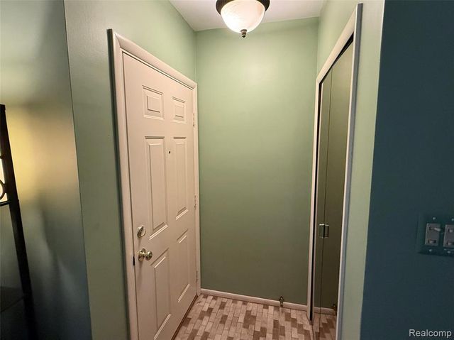 5347 Parent Avenue, Warren, MI 48092