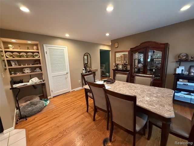 5347 Parent Avenue, Warren, MI 48092