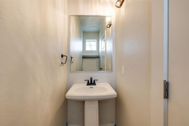1705 NW 11th Street, Oklahoma City, OK 73106