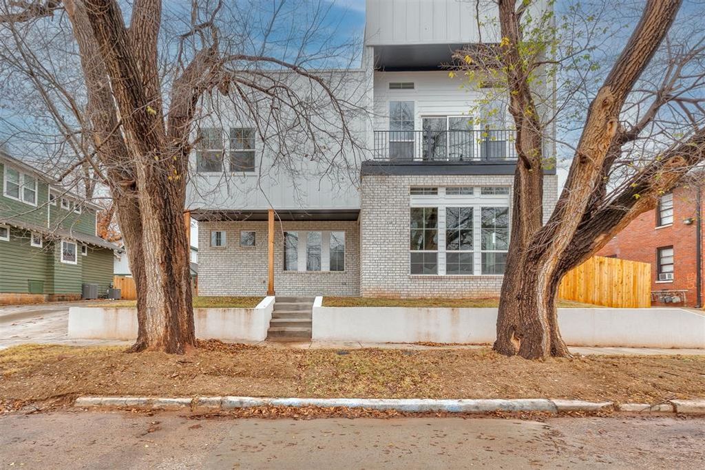 1705 NW 11th Street, Oklahoma City, OK 73106