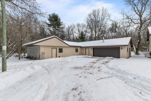 N8790 REDSAND ROAD, Iola, WI 54945