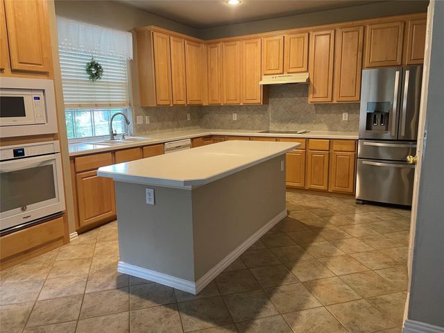 2016 Deer Path Court, Keller, TX 76248