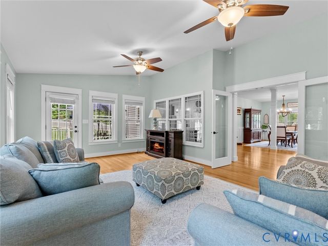 12301 Point Landing Ct, Midlothian, VA 23112