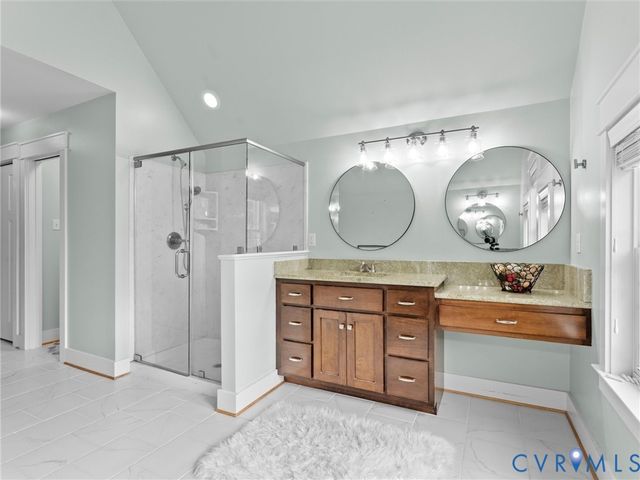 12301 Point Landing Ct, Midlothian, VA 23112