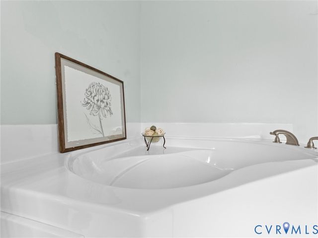 12301 Point Landing Ct, Midlothian, VA 23112