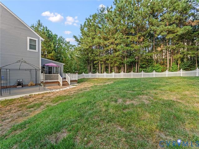 12301 Point Landing Ct, Midlothian, VA 23112
