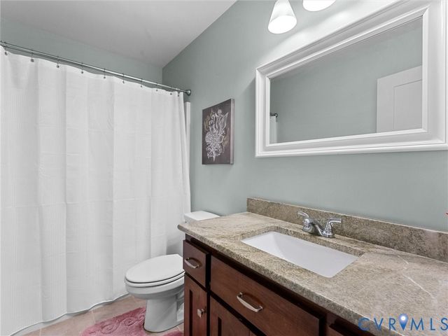 12301 Point Landing Ct, Midlothian, VA 23112