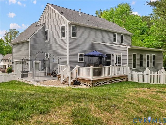 12301 Point Landing Ct, Midlothian, VA 23112