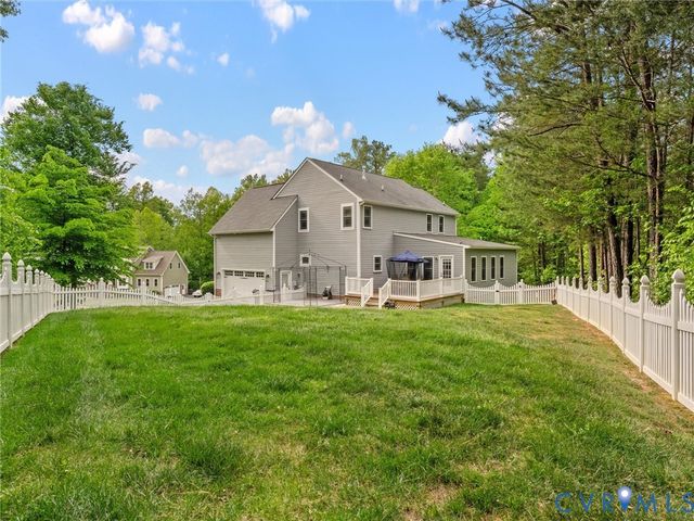 12301 Point Landing Ct, Midlothian, VA 23112