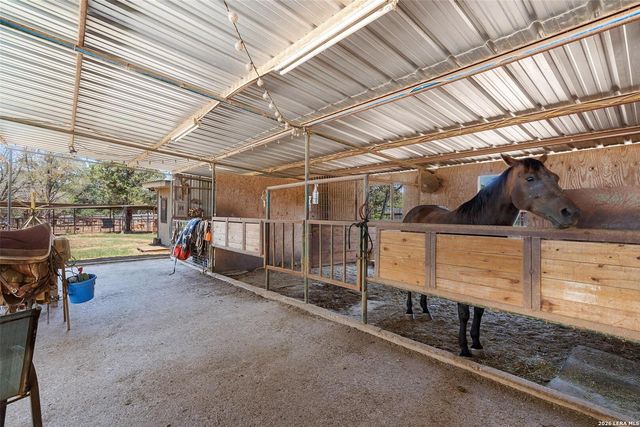 491 LONE OAK RD, New Braunfels, TX 78132
