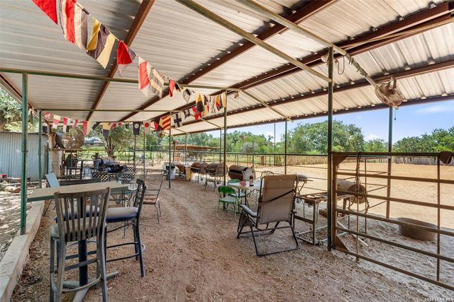 491 LONE OAK RD, New Braunfels, TX 78132
