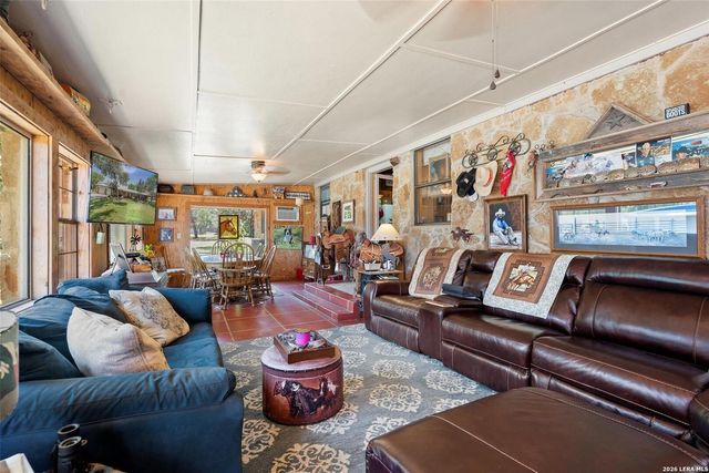 491 LONE OAK RD, New Braunfels, TX 78132