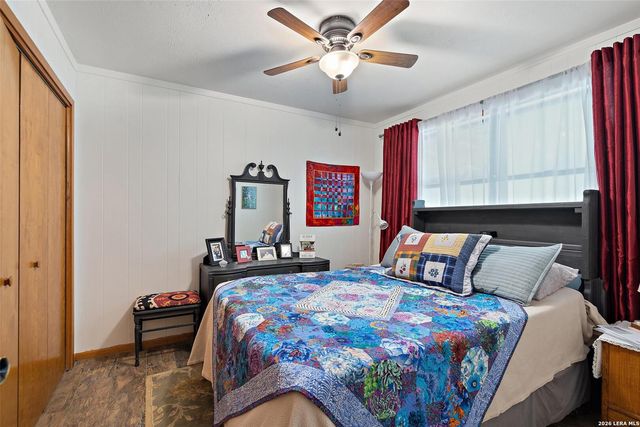 491 LONE OAK RD, New Braunfels, TX 78132