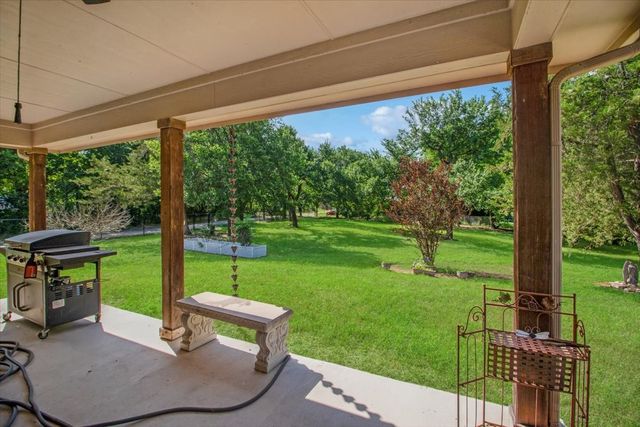 2338 Bells Chapel Road, Waxahachie, TX 75165