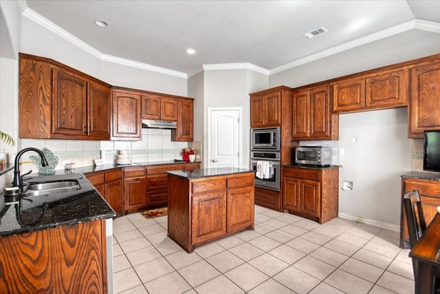 2338 Bells Chapel Road, Waxahachie, TX 75165