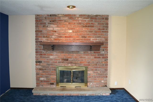 92 Lindhurst Drive, Lockport City, NY 14094