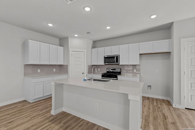 4318 Hobbiton Way, New Braunfels, TX 78130