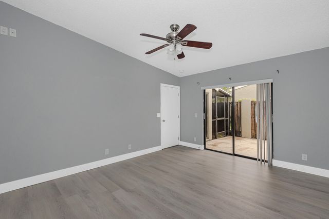 161 Meadows Drive 161, Boynton Beach, FL 33436
