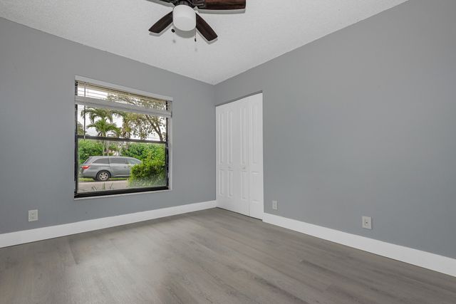 161 Meadows Drive 161, Boynton Beach, FL 33436