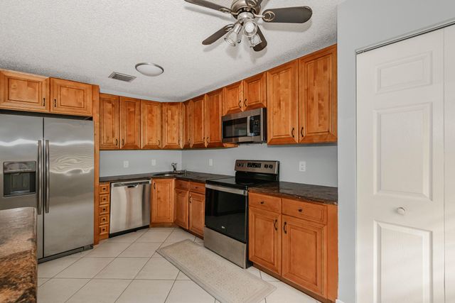 161 Meadows Drive 161, Boynton Beach, FL 33436
