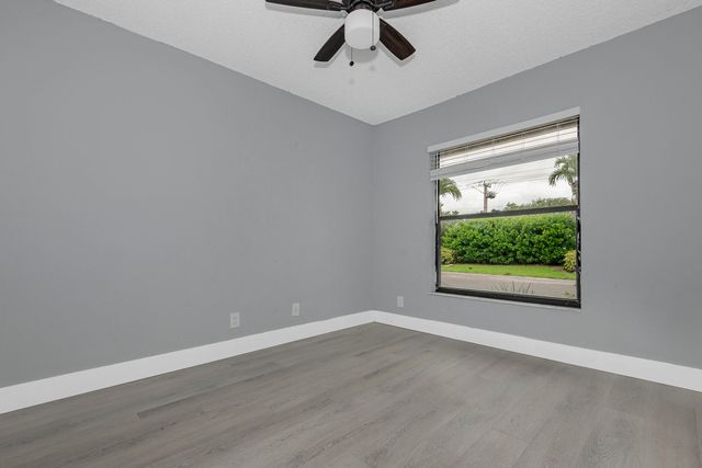 161 Meadows Drive 161, Boynton Beach, FL 33436