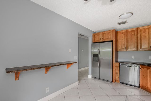 161 Meadows Drive 161, Boynton Beach, FL 33436