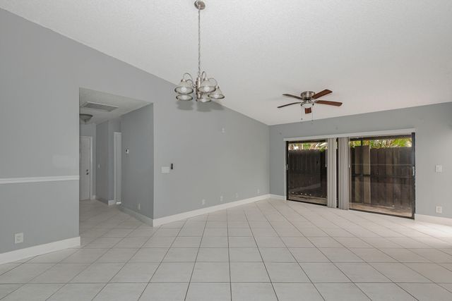 161 Meadows Drive 161, Boynton Beach, FL 33436
