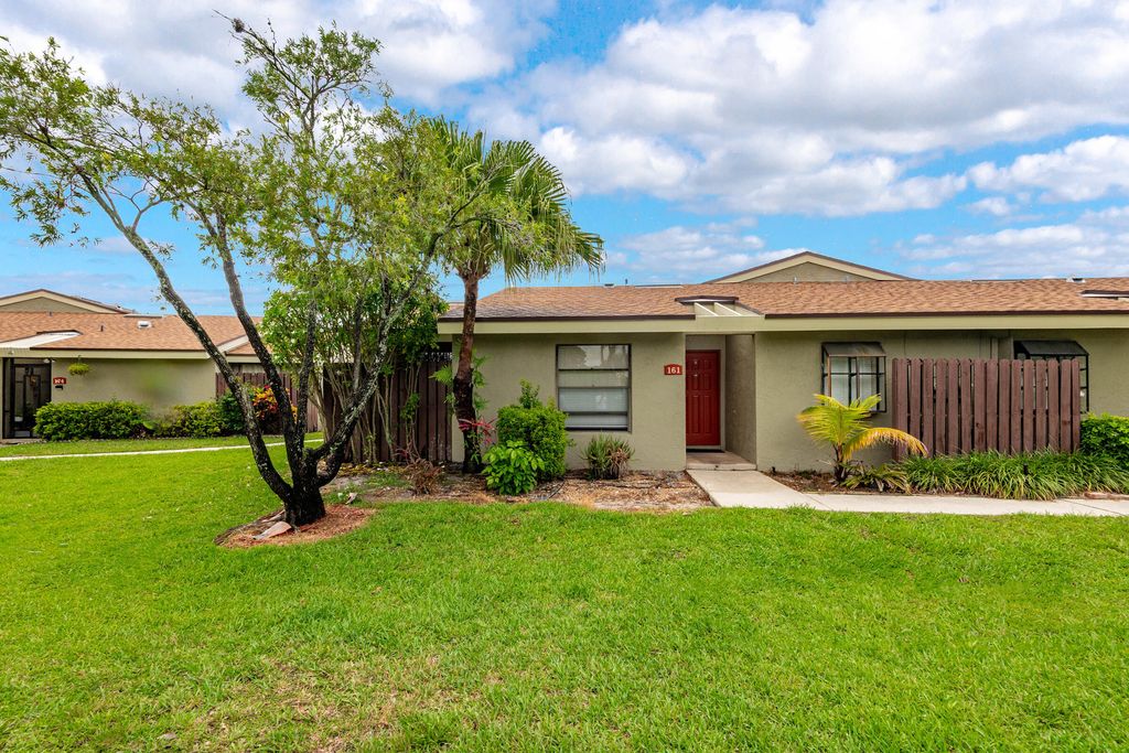 161 Meadows Drive 161, Boynton Beach, FL 33436