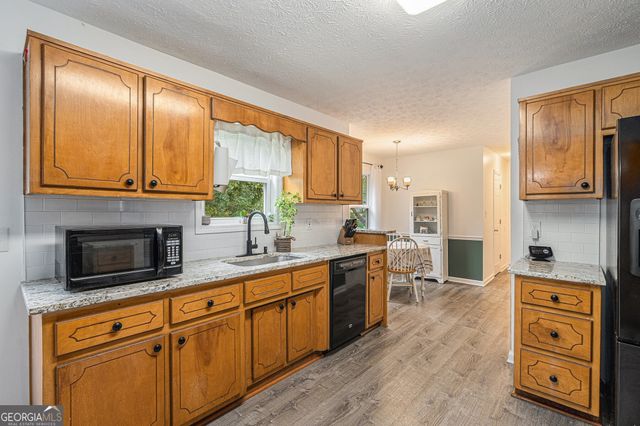 620 Tribble Way, Loganville, GA 30052