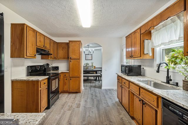 620 Tribble Way, Loganville, GA 30052