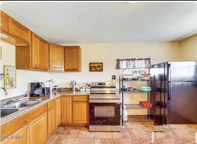 612 W PORPHYRY Street, Superior, AZ 85173