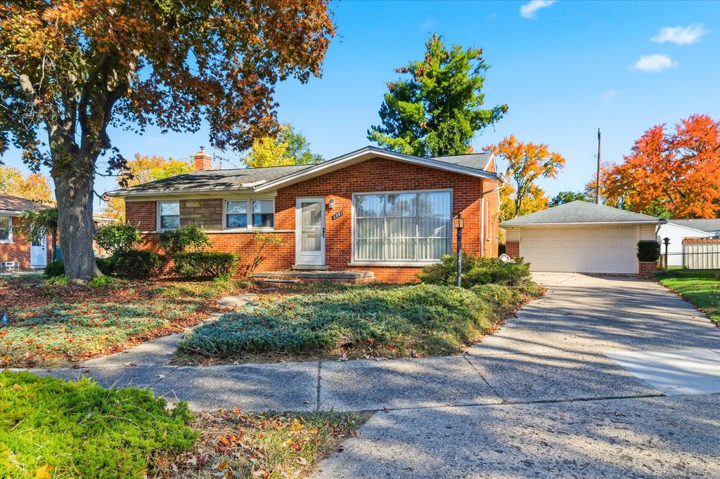 1341 Molner Court, Ypsilanti Twp, MI 48198