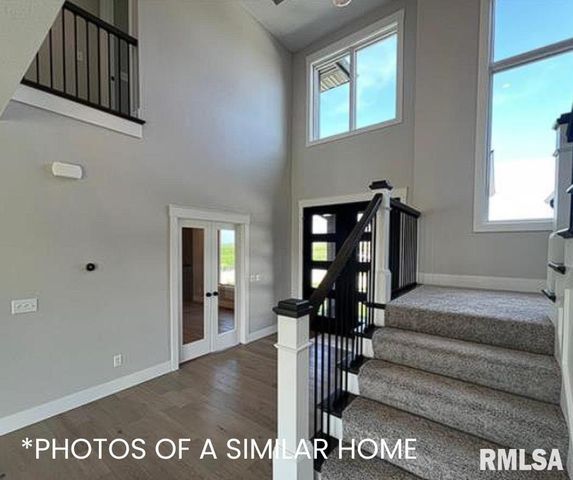 6414 Pelican Street, Bettendorf, IA 52722